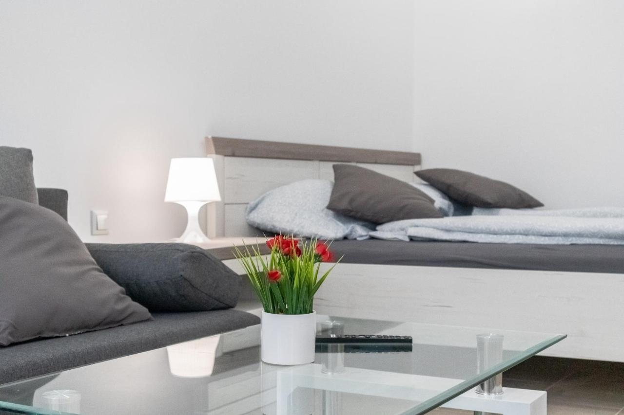 9 Min From City Center - Beautiful Studio Near U1 Reumannplatz Відень Екстер'єр фото